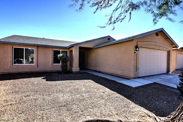 8966 E Fairway Groves Drive, Tucson, AZ 85730