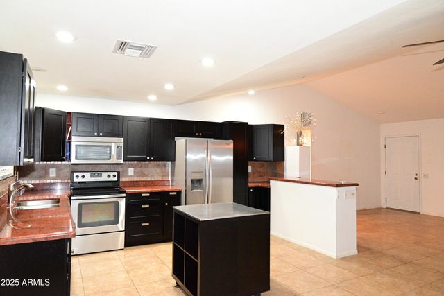 17811 N 136TH Court, Sun City West, AZ 85375