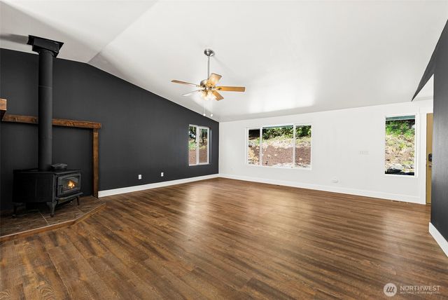 23430 Fisk Road E, Orting, WA 98360