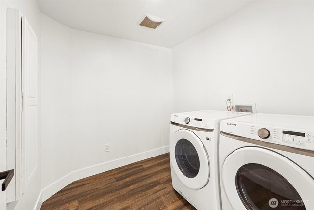 23430 Fisk Road E, Orting, WA 98360