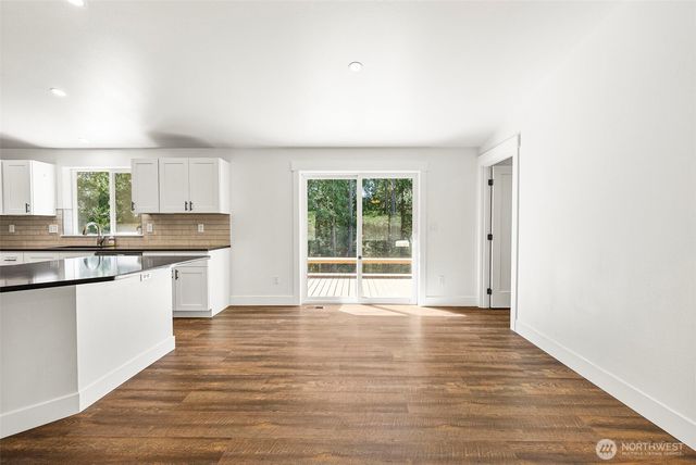 23430 Fisk Road E, Orting, WA 98360