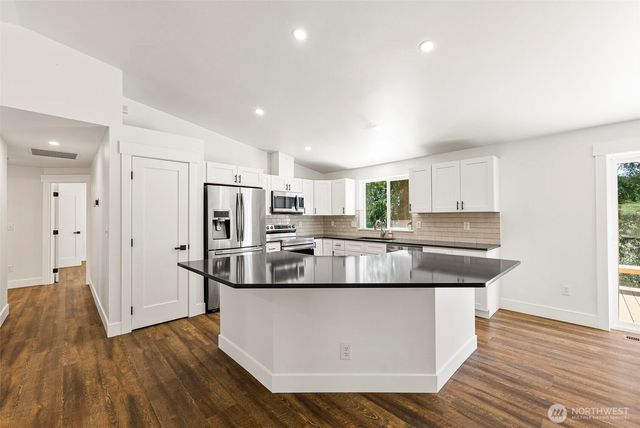 23430 Fisk Road E, Orting, WA 98360