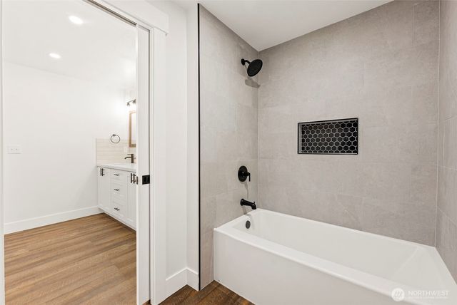 23430 Fisk Road E, Orting, WA 98360