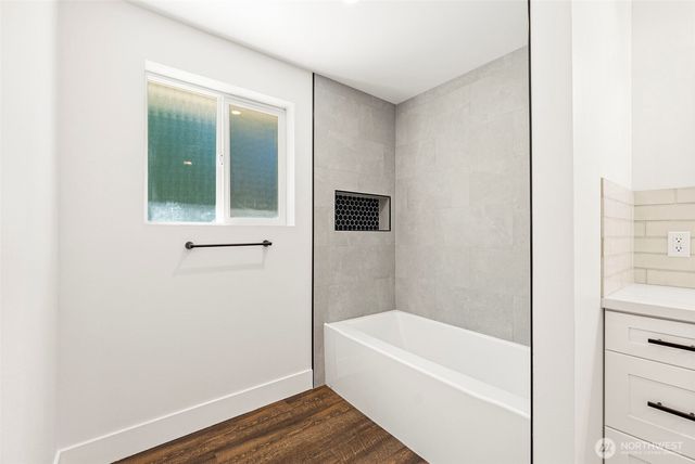 23430 Fisk Road E, Orting, WA 98360