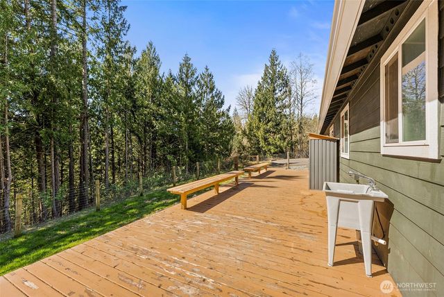 23430 Fisk Road E, Orting, WA 98360