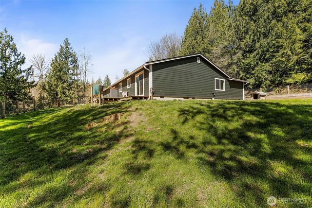 23430 Fisk Road E, Orting, WA 98360