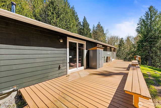 23430 Fisk Road E, Orting, WA 98360