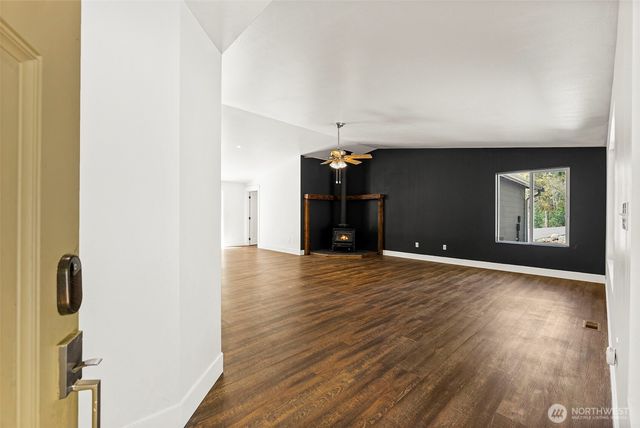 23430 Fisk Road E, Orting, WA 98360