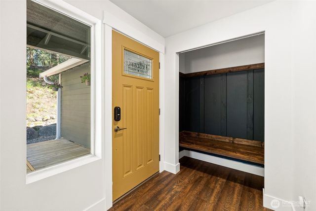 23430 Fisk Road E, Orting, WA 98360