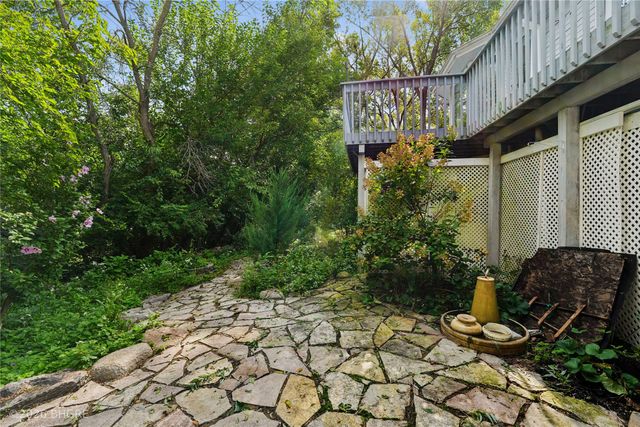 2821 Virginia Place, Des Moines, IA 50321