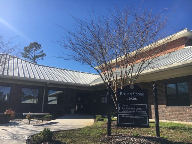 76 Trevino Road, Southport, NC 28461