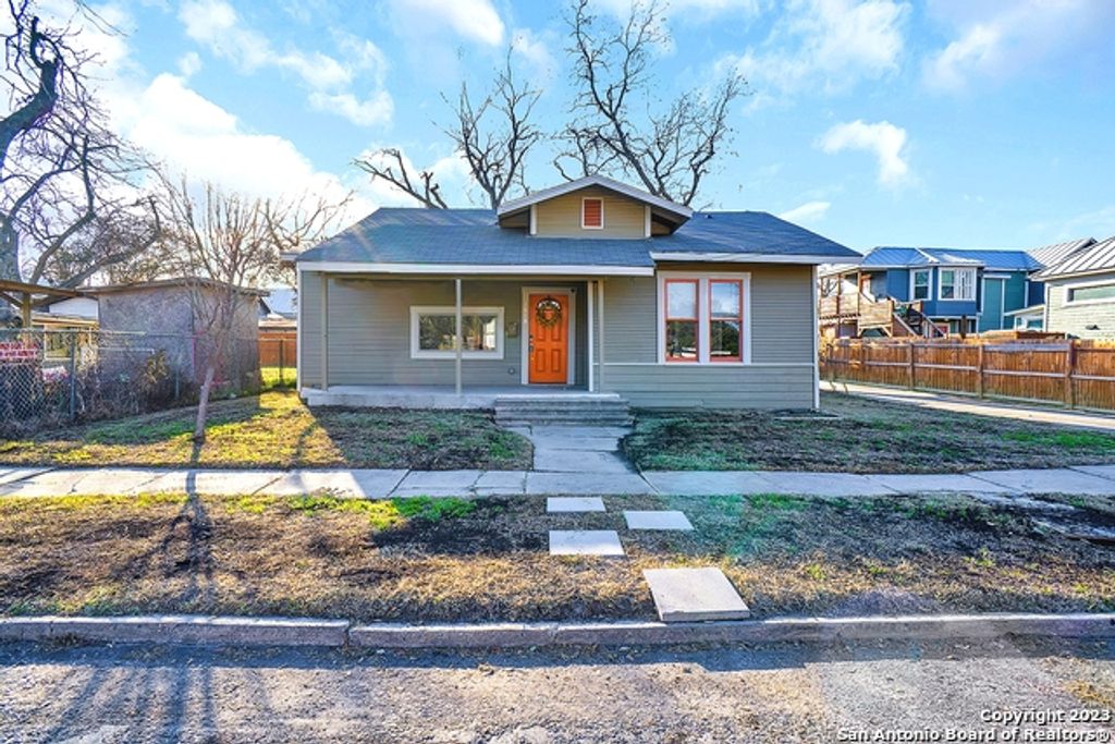 1013 N PALMETTO, San Antonio, TX 78202