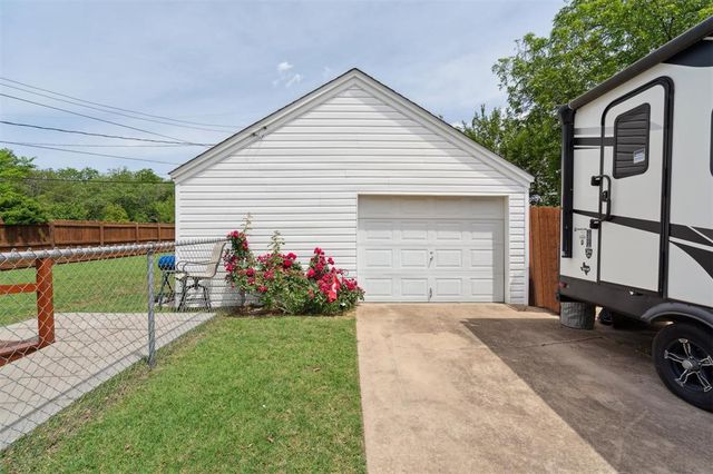 111 E Hughbert Street, Norman, OK 73069