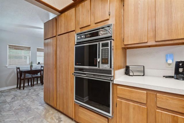 111 E Hughbert Street, Norman, OK 73069