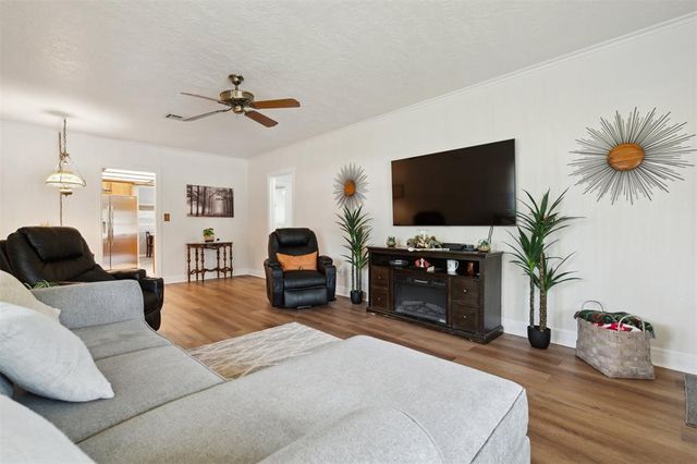 111 E Hughbert Street, Norman, OK 73069