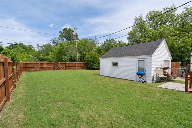 111 E Hughbert Street, Norman, OK 73069