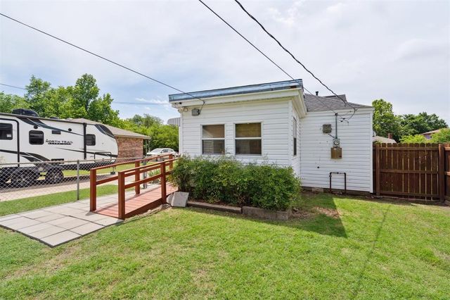 111 E Hughbert Street, Norman, OK 73069