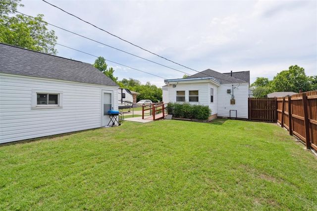 111 E Hughbert Street, Norman, OK 73069