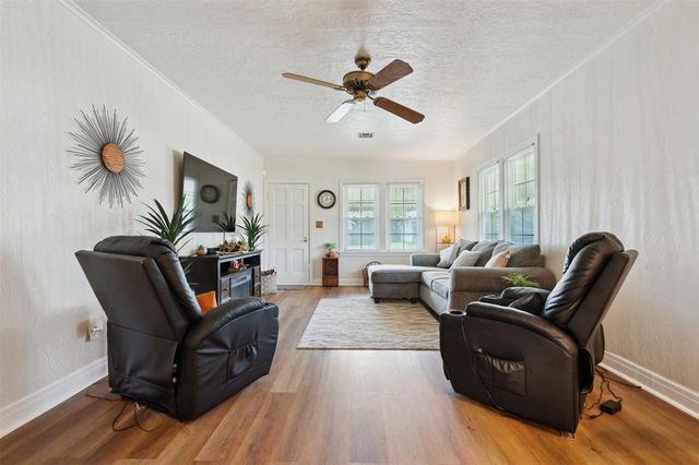 111 E Hughbert Street, Norman, OK 73069