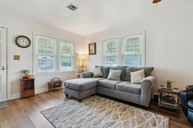 111 E Hughbert Street, Norman, OK 73069