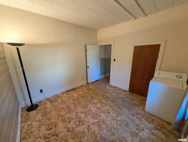 1024 W MAIN Street, Bushnell, IL 61422