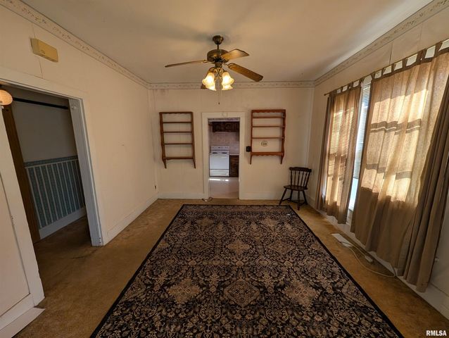 1024 W MAIN Street, Bushnell, IL 61422