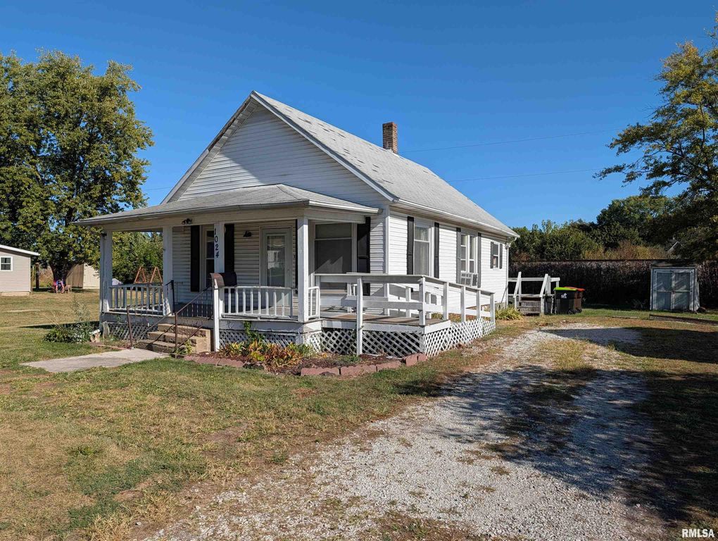 1024 W MAIN Street, Bushnell, IL 61422