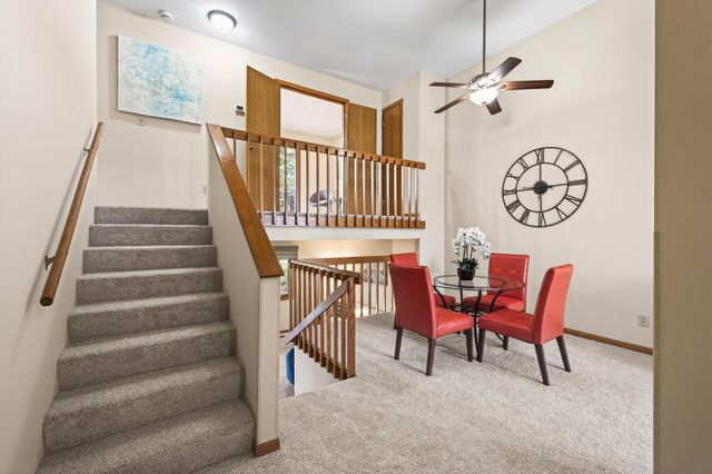 2317 Montana Avenue E, Maplewood, MN 55119