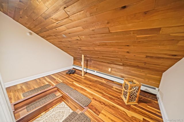 26 Neptune Road, Rocky Point, NY 11778