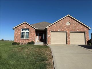 7404 NE 112th Court, Kansas City, MO 64157