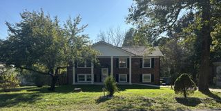 206 Kings Deer Dr, Clarksville, TN 37042