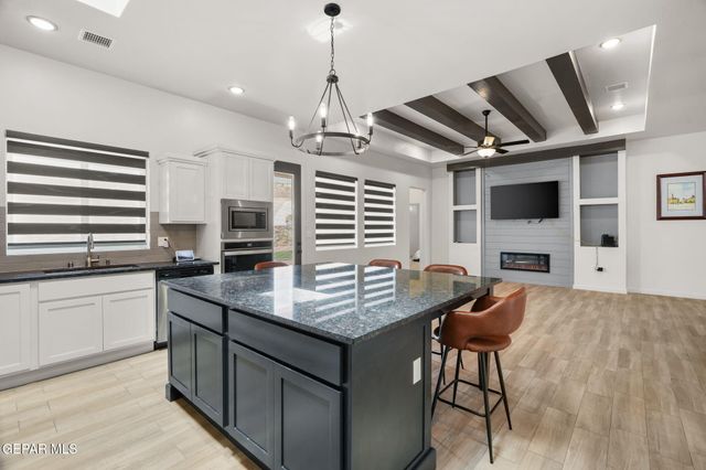 7467 CIMARRON GAP Drive, El Paso, TX 79911