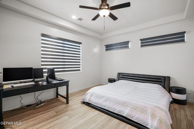 7467 CIMARRON GAP Drive, El Paso, TX 79911