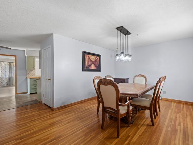 2814 Hillside Court, Bettendorf, IA 52722