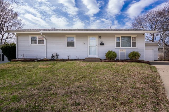 2814 Hillside Court, Bettendorf, IA 52722