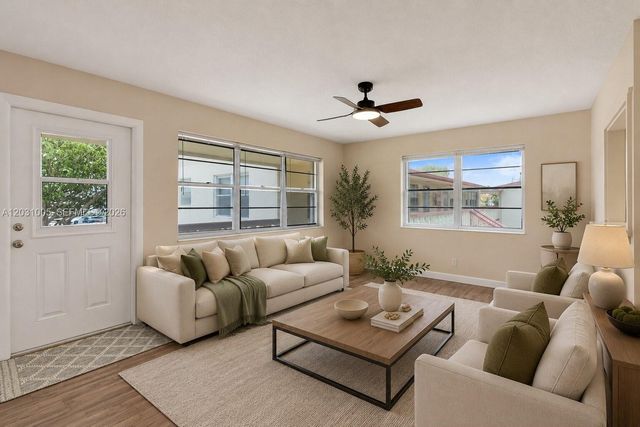 47 Camden B B, West Palm Beach, FL 33417