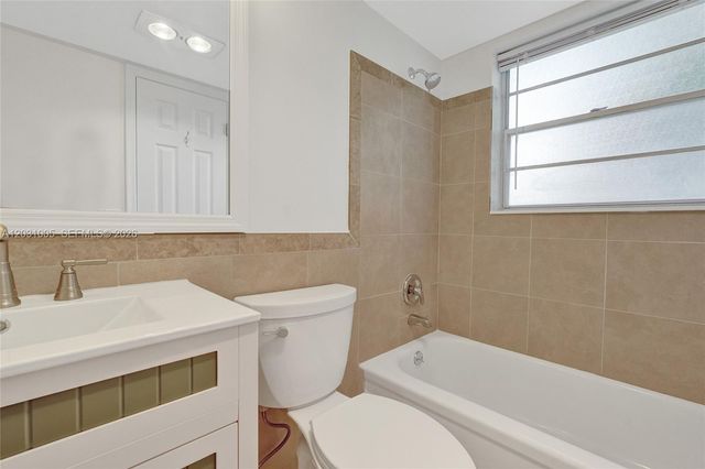47 Camden B B, West Palm Beach, FL 33417