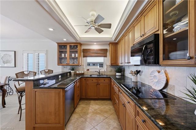 2885 Gulf Shore BLVD N 801, Naples, FL 34103