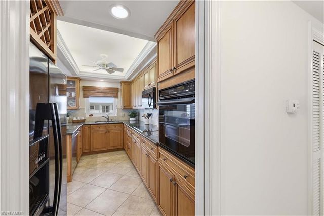 2885 Gulf Shore BLVD N 801, Naples, FL 34103