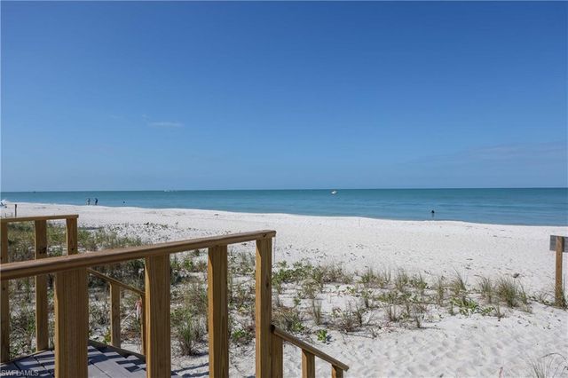 2885 Gulf Shore BLVD N 801, Naples, FL 34103