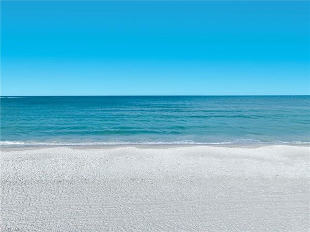 2885 Gulf Shore BLVD N 801, Naples, FL 34103