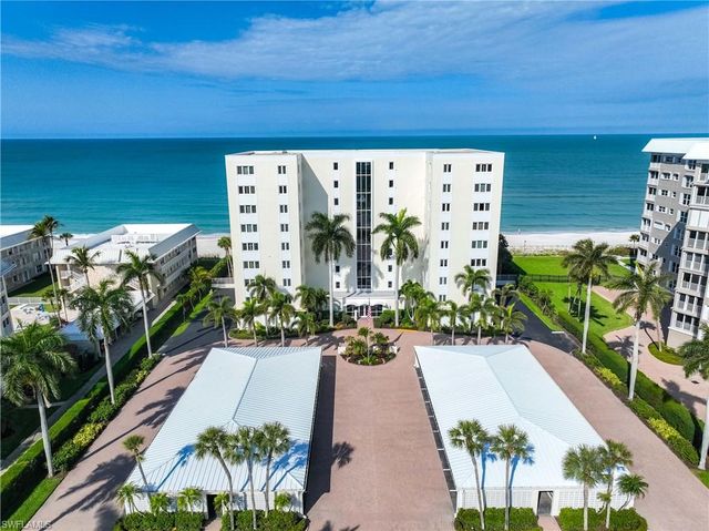 2885 Gulf Shore BLVD N 801, Naples, FL 34103