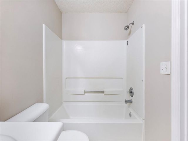 3744 Berkeley Crossing, Duluth, GA 30096