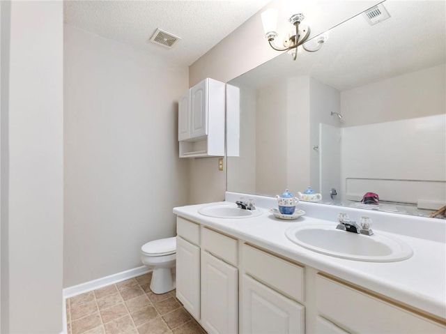 3744 Berkeley Crossing, Duluth, GA 30096