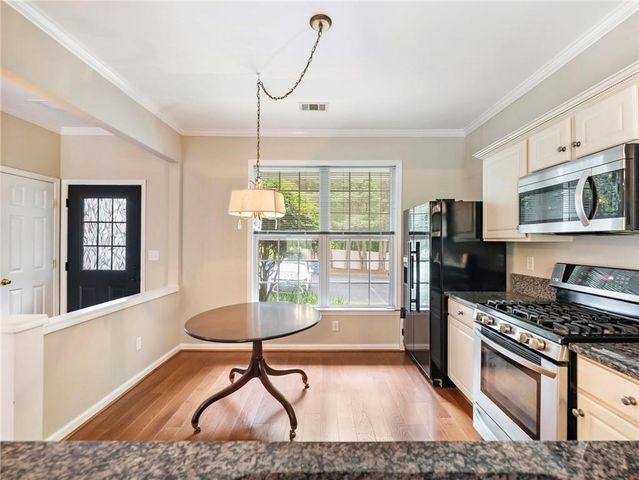 3744 Berkeley Crossing, Duluth, GA 30096