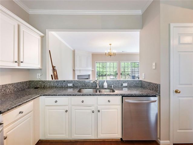 3744 Berkeley Crossing, Duluth, GA 30096