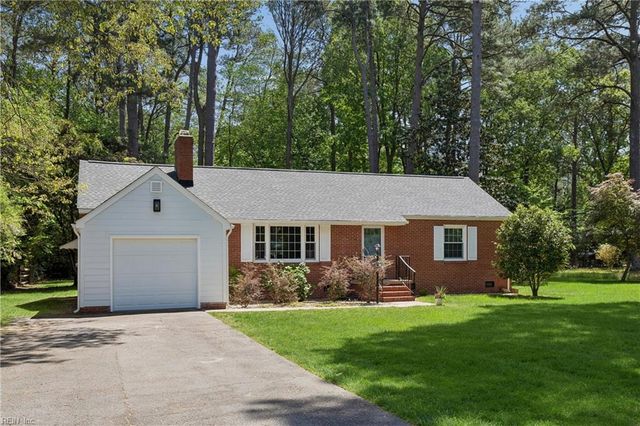 200 Mistletoe DR, Newport News, VA 23606