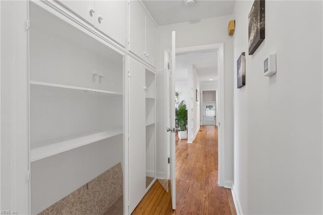 200 Mistletoe DR, Newport News, VA 23606