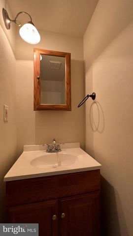 744 SUMMIT CHASE DR, Reading, PA 19611