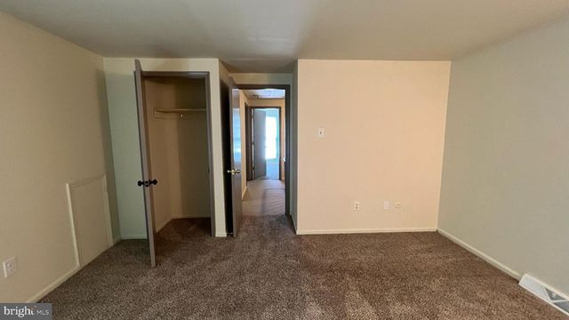 744 SUMMIT CHASE DR, Reading, PA 19611